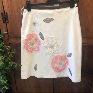 Lana Sport White Fully Lined Skirt - Size 8